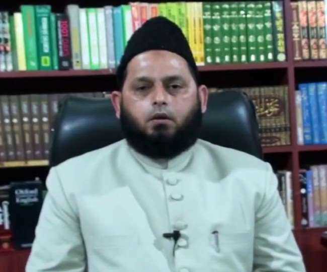 नहीं हुआ चांद का दीदार, रविवार को रखा जाएगा पहला रोजा : मौलाना खालिद रशीद